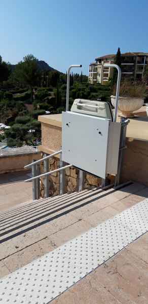 installation Camat Var